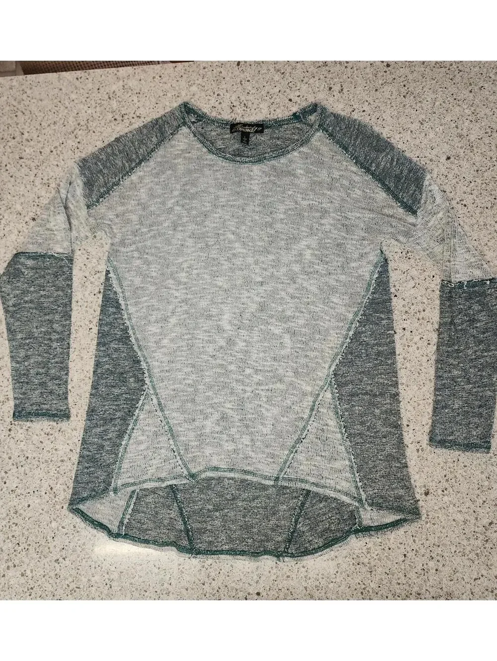 Shirt - Picture 4 of 9